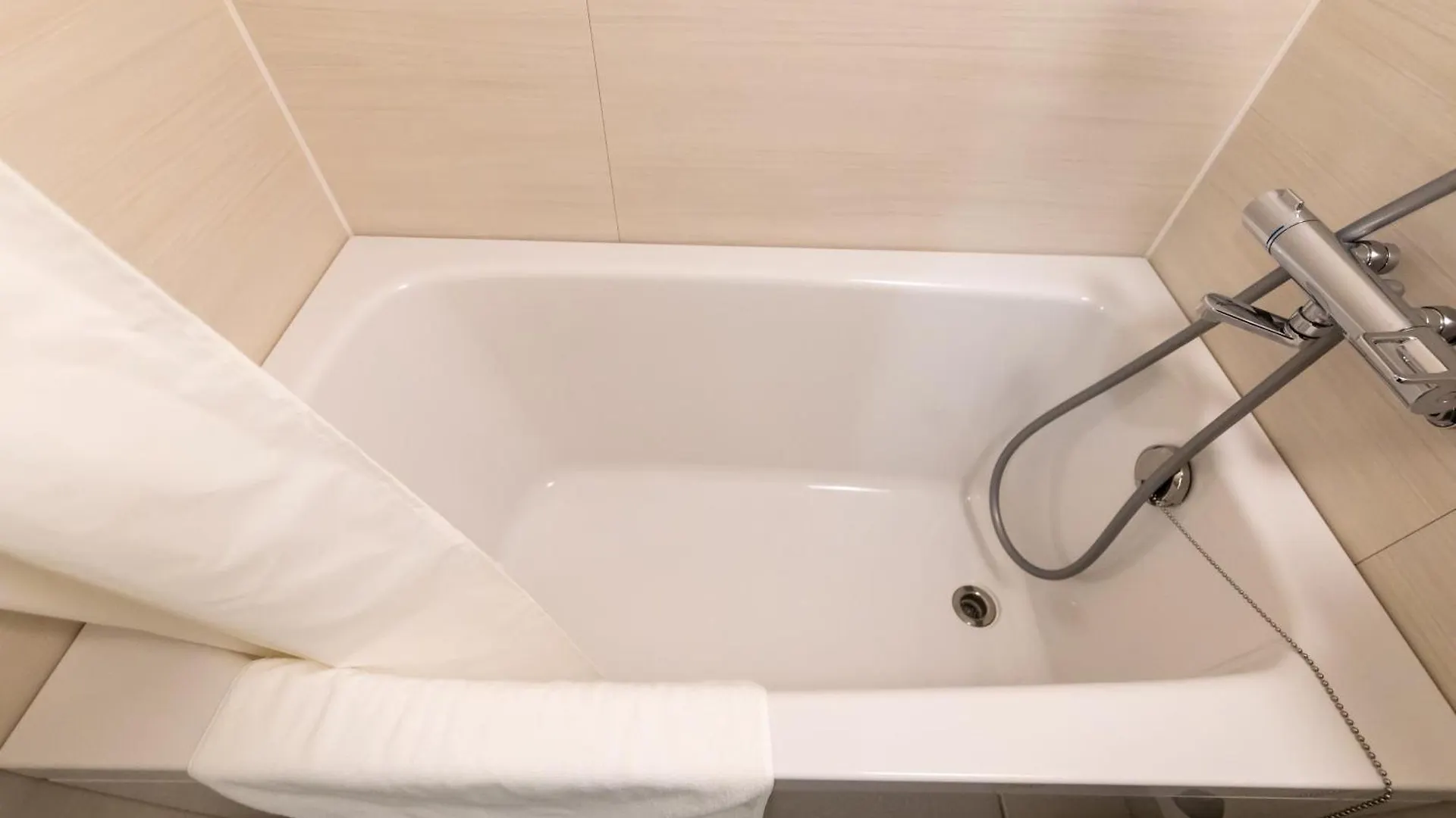 Apartment H2H Tsutenkaku Osaka